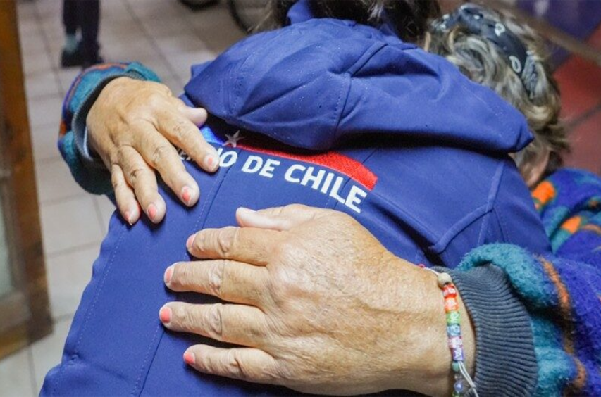 Ministra María Jesús Wulf visitó residencia del Hogar de Cristo para reforzar la protección de personas con discapacidad durante la emergencia