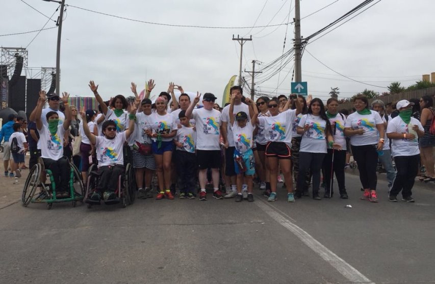 Participantes de la corrida The Color Run Inclusiva en La Serena 
