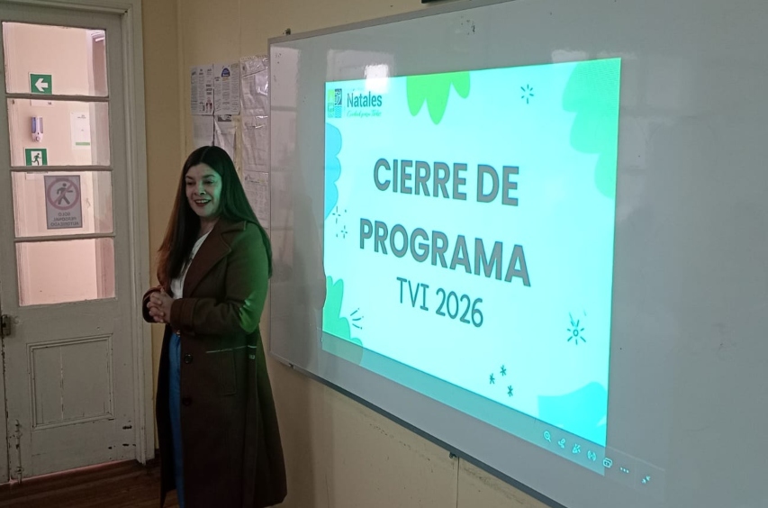 Profesional expone en la actividad.