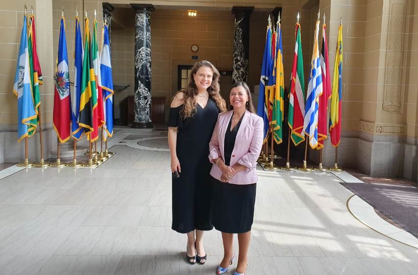 Directora Nacional de Senadis junto a María Soledad Cisternas 