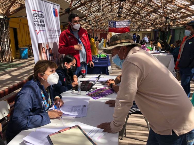 Senadis Antofagasta participa en plaza ciudadana en la comuna de María Elena