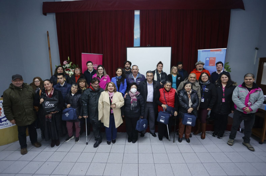 SENADIS avanza en la recuperación inclusiva de Biobío con entrega de ayudas técnicas a personas afectadas por los incendios