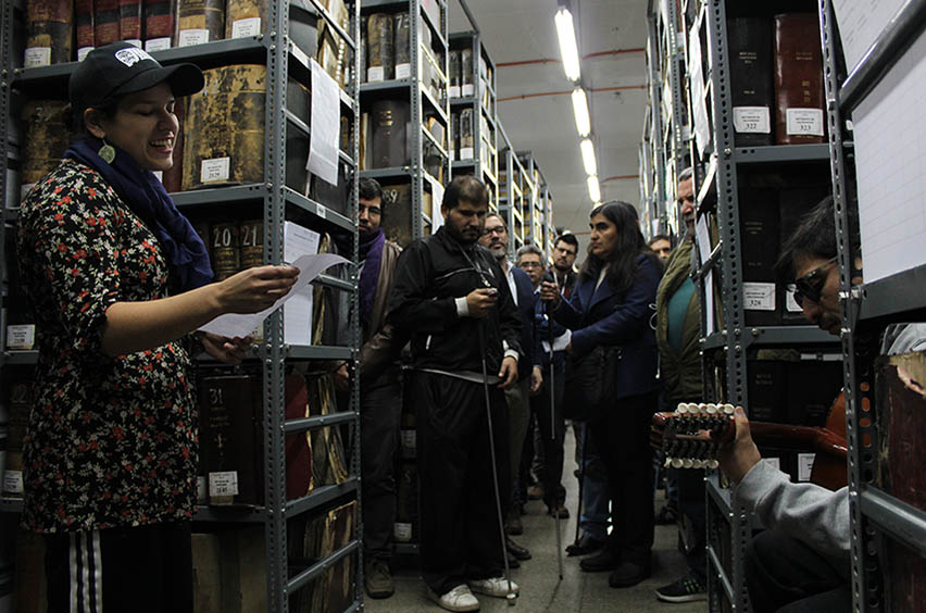 Personas con discapacidad recorren el Archivo Nacional de la Administración en el Día del Patrimonio Cultural