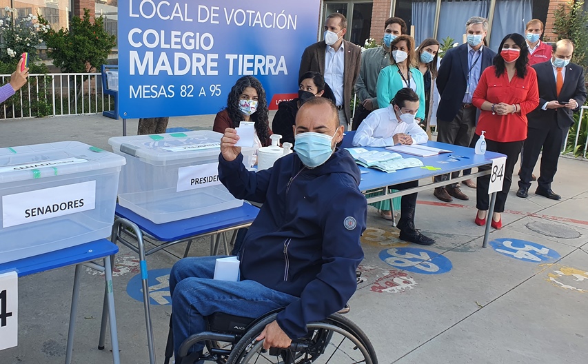 Primera dama y ministra Rubilar por voto de personas mayores y con discapacidad: Tendrán voto preferente toda la jornada